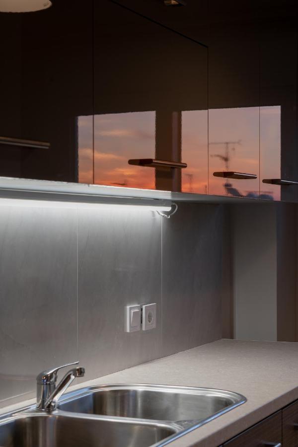 Sunny Penthouse W/ Acropolis View Next To Metro Apartment เอเธนส์ ภายนอก รูปภาพ